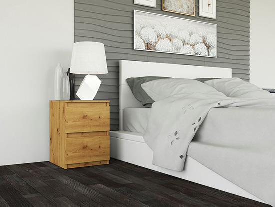 Malý noční stolek