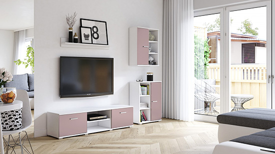 Obývací stěna růžová