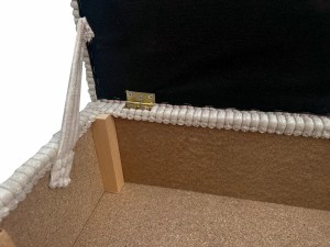 Ilustrační foto - Taburet TESS - úložný prostor - detail (10/10)